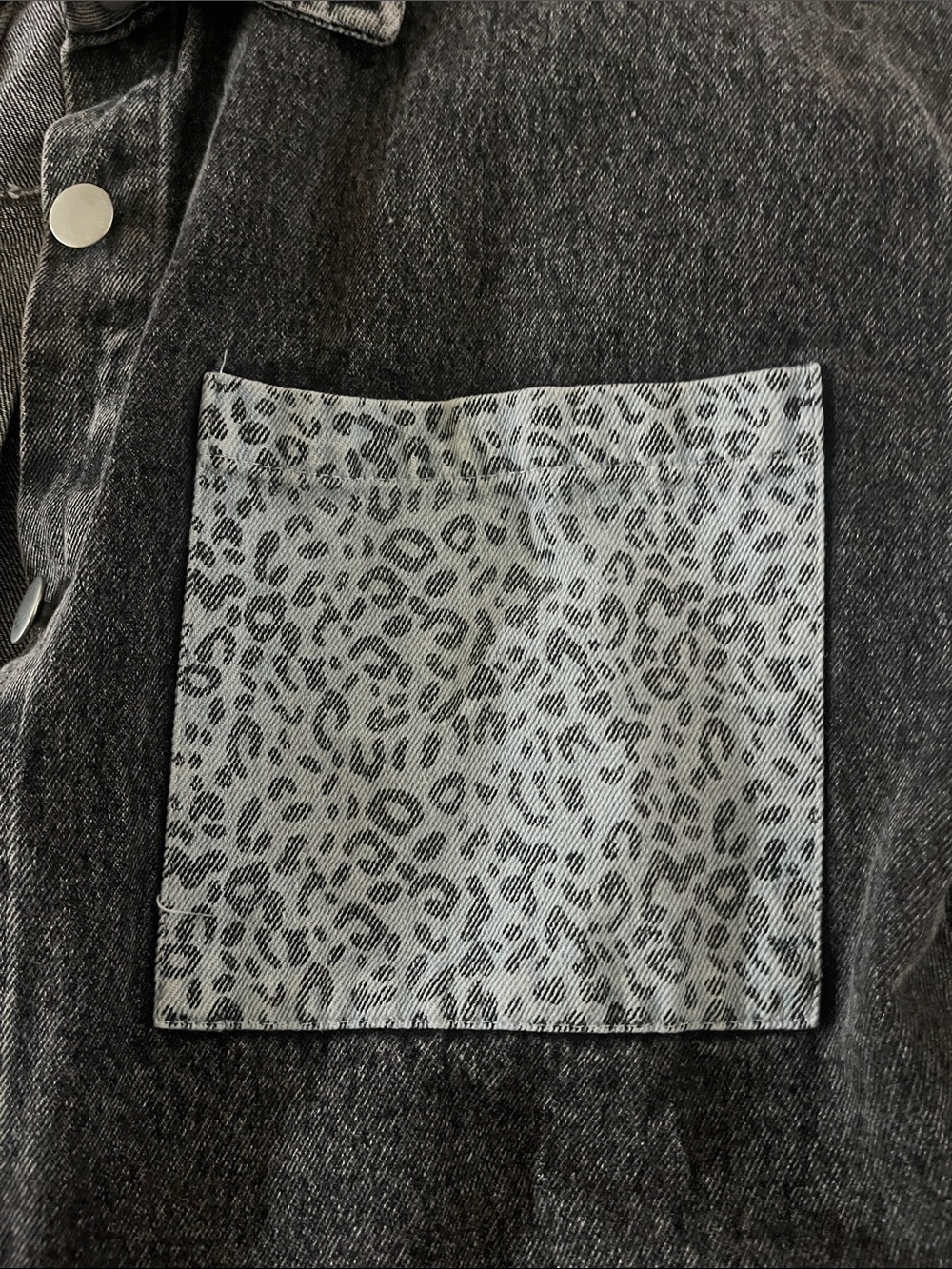 Cloud Ten Black Denim Leopard Print 100% Cotton Shacket Jacket Jean Shirt Small - Picture 4 of 8